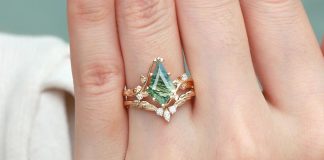 The Perfect Symbol of Love: Why Consider Moss Agate Engagement Ring?